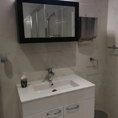 Daire Kalidonia , Spacious 2 Bedroom With Office Lefkoşa