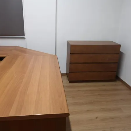 Kalidonia , Spacious 2 Bedroom With Office *
