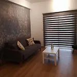 Kalidonia , Spacious 2 Bedroom With Office * ניקוסיה