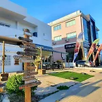 דירה Kalidonia , Spacious 2 Bedroom With Office ניקוסיה