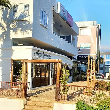 Appartamento Kalidonia , Spacious 2 Bedroom With Office Nicosia