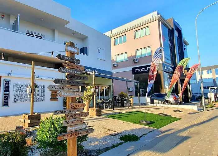 Apartament Kalidonia , Spacious 2 Bedroom With Office Nikozja