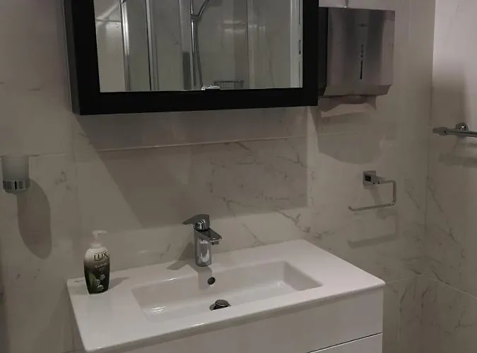 Apartament Kalidonia , Spacious 2 Bedroom With Office Nikozja