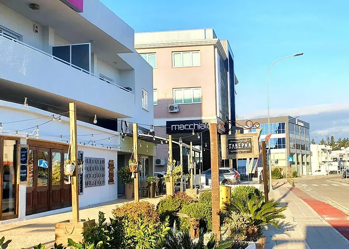 Apartament Kalidonia , Spacious 2 Bedroom With Office