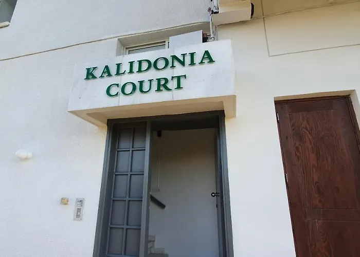 Kalidonia , Spacious 2 Bedroom With Office