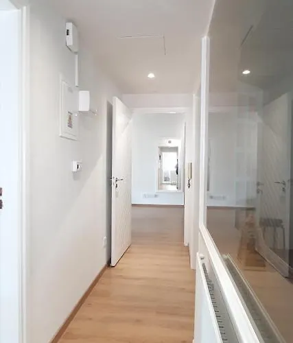 Apartament Kalidonia , Spacious 2 Bedroom With Office Nikozja