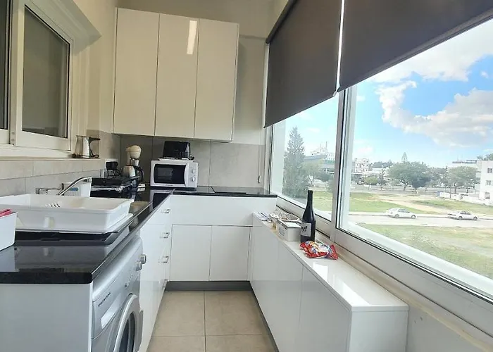 Kalidonia , Spacious 2 Bedroom With Office Apartment Nicosia